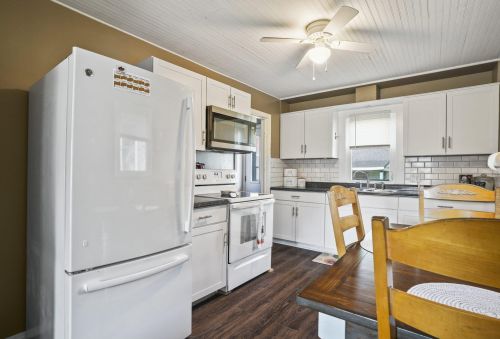 6927 35 Ave, Kenosha WI 53142-3942 exterior