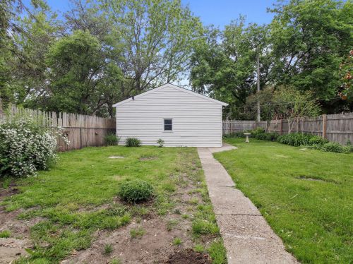 6324 24 Ave, Kenosha WI 53143-4702 exterior