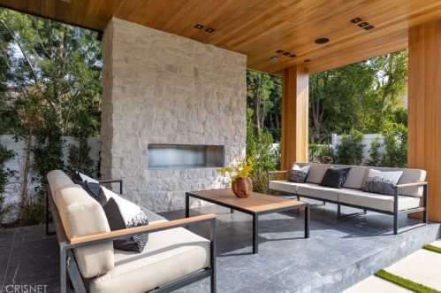 4508 Haskell Ave, Van Nuys CA  91436-3148 exterior