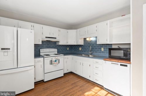 904 Bellows Ave, Fredericksburg VA  22405-1210 exterior