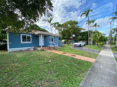 1518 2nd Ave, Dania Beach FL  33004-4209 exterior