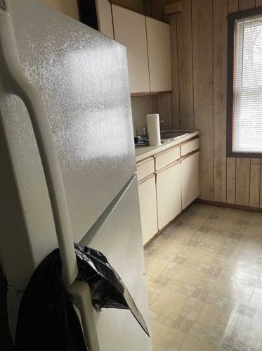 91-61 85th St, Jamaica, NY 11421-1210