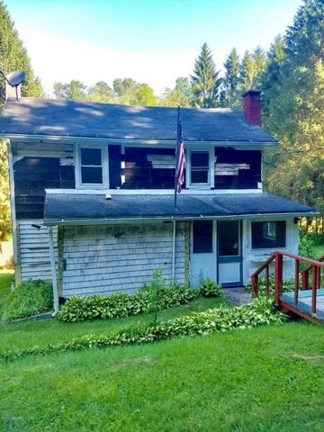 393 Anderson Rd, Linden, PA 17744-8127