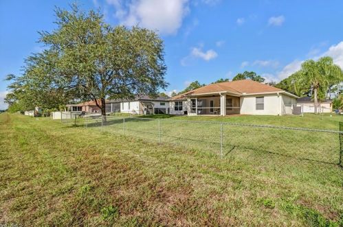 1118 Alaska Ave, Lehigh Acres FL 33971-6460 exterior