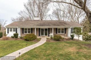 10416 Lake Ridge Dr, Vienna, VA 22124-1511
