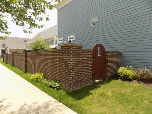 242 Riverfront St, Oakmont, PA 15139-2183