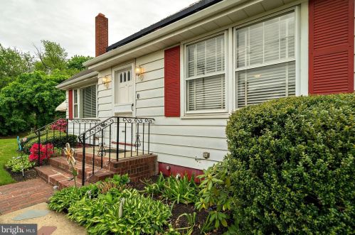 1540 Hamilton Ave, Trenton, NJ 08629-1420