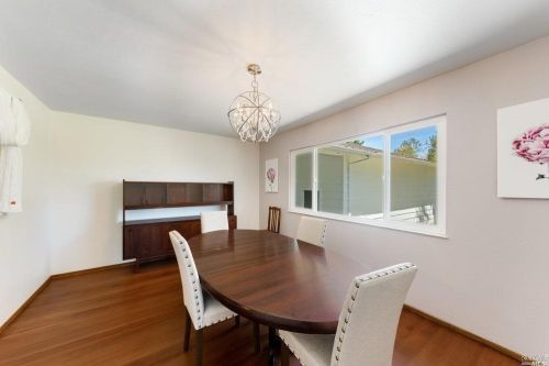 5625 Henning Rd, Sebastopol CA  95472-6332 exterior