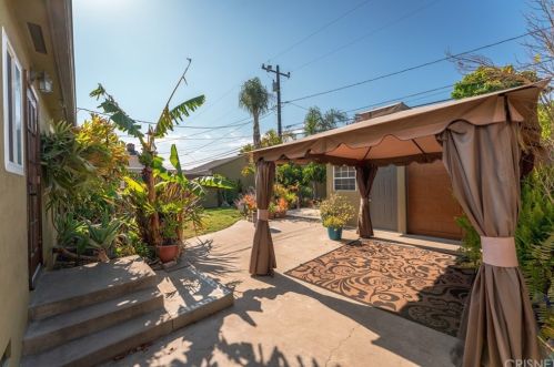 2823 Yearling St, Lakewood CA  90712-2920 exterior