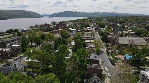 282 Liberty St, Newburgh NY  12550-4623 exterior