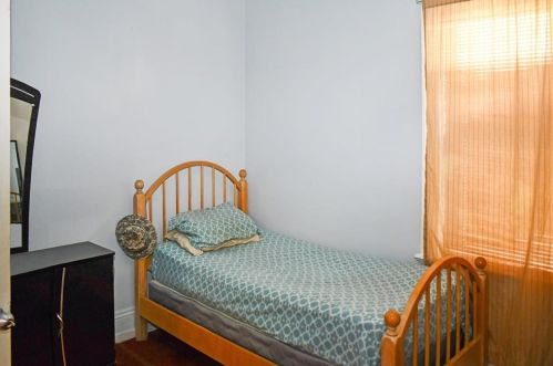 11 Osborn St, Providence RI 02908-3613 exterior