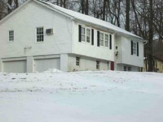4 Overhill Rd, Stormville, NY 12582-5406