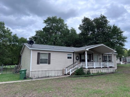 132 Wood Farm Estates Rd, Huntsville, TX 77320-0480