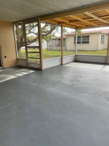 2912 Puma Dr, Tarpon Springs FL  34690-2913 exterior