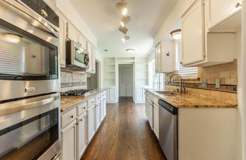 1309 Melrose Dr, Richardson TX  75080-3739 exterior