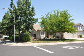 1001 Bluff Dr, Roseville, CA 95678-1141