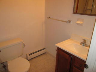 28 Saint Moritz Pl, Toms River NJ  08753-1623 exterior