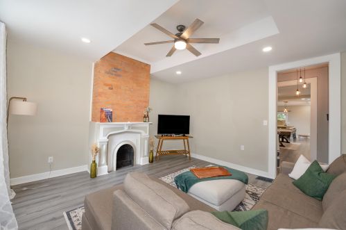 906 Greenup St, Covington KY  41011-3212 exterior