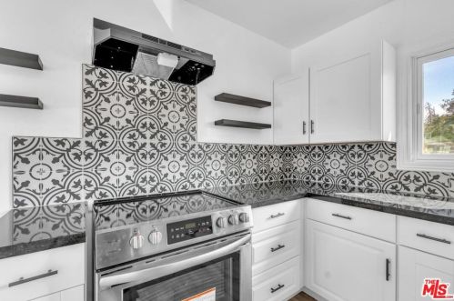 708 Weber Ave, Fresno CA  93728-2938 exterior