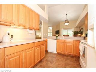 101 Saint James Way, Naples FL  34104-6712 exterior