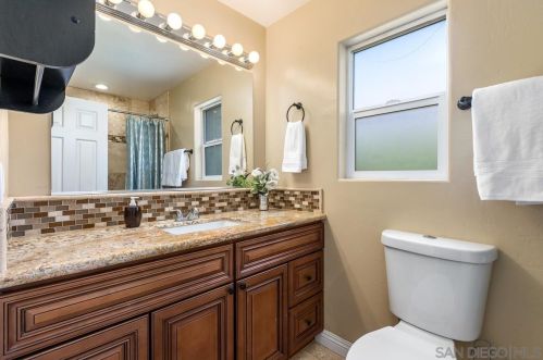 1521 Melody Ln, El Cajon CA  92019-2016 exterior