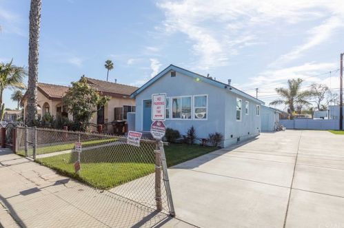 406 Poplar St, Compton CA  90220-2038 exterior