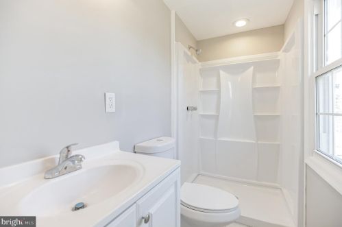 25 Garfield Dr, Willingboro NJ  08046-3227 exterior