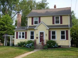 108 Ellsworth St, Hartford, CT 06111-2551