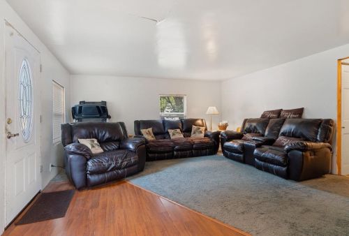 1094 Mather St, Green Bay, WI 54303-3981