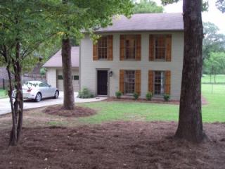 203 7th St, Alabaster, AL 35007-9186