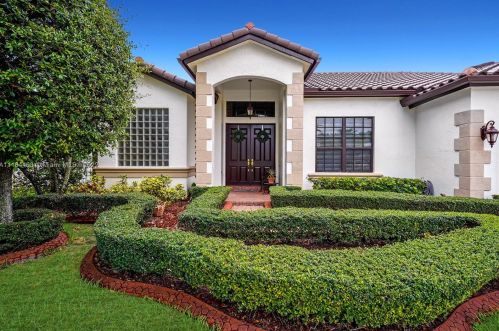 14501 33rd Ct, Hollywood, FL 33027-3728