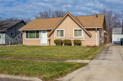 4339 Brockley Ave, Lorain, OH 44054-2113