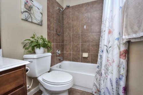 30119 Drifting Meadow Dr, Georgetown TX 78628-3716 exterior