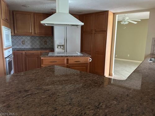 109 43rd St, Cape Coral, FL 33904-8358