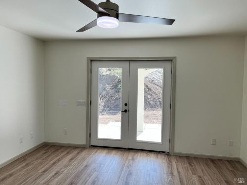 385 Vine St, Vacaville CA  95688-8704 exterior