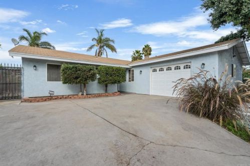 3340 Tropicana Dr, Oceanside, CA 92054-3823