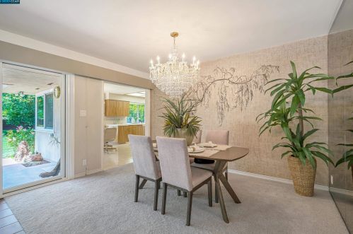 1617 Emma Ct, Concord, CA 94519-2424