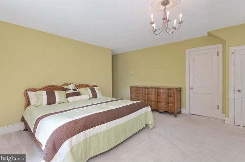 7 Buckingham Ave, Trenton NJ  08618-3311 exterior