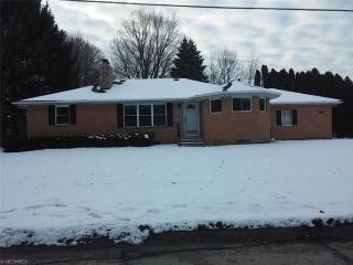 470 Beaumont Dr, Akron, OH 44333-3262