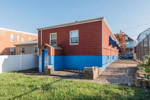 79 56th St, Bayonne NJ  07002-3315 exterior