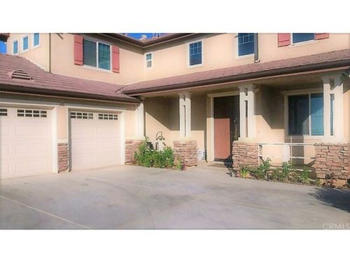 12653 Mesa View Dr, Victorville, CA 92392-4409