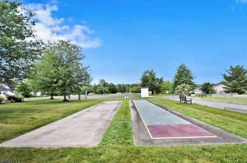 21 Twilight Trl, Belvidere NJ  07823-2905 exterior