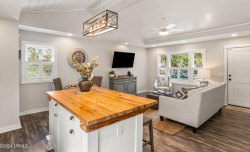 1902 Park Ave, Beaufort SC  29902-3816 exterior