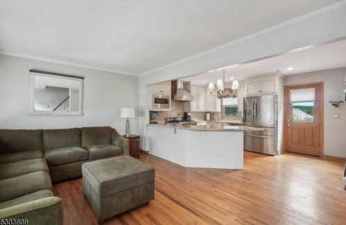 1504 Pine Grove Ave, Westfield NJ  07090-2225 exterior