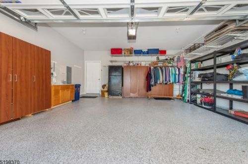 24 Silicon Dr, West Paterson NJ  07424-4225 exterior