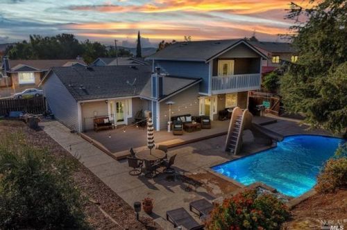 311 Dl Ct, Benicia CA 94510-2133 exterior