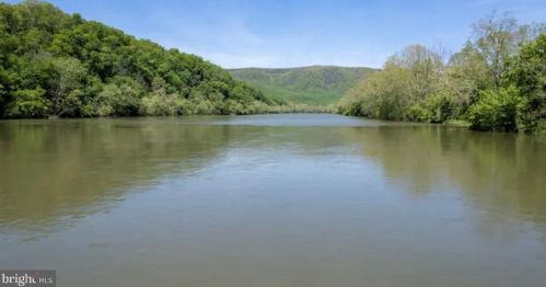 702 Richview Rd, Rileyville VA  22650-1739 exterior