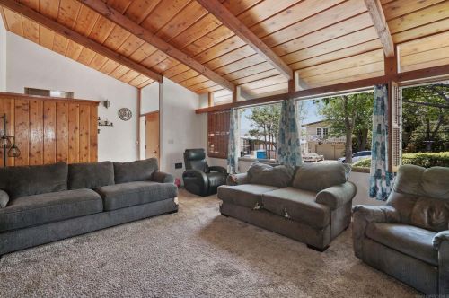 5422 Redding Rd, San Diego, CA 92115-1133