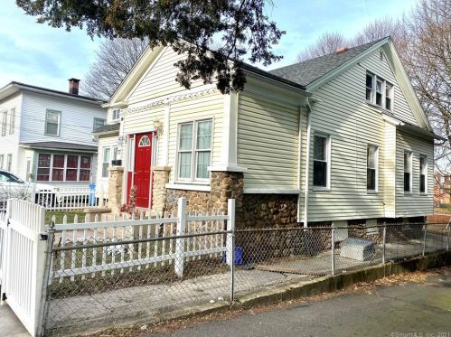 77 Tremont St, New Britain, CT 06051-1114