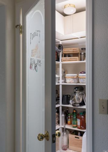 1195 Exeter Dr, Santa Rosa CA  95401-8823 exterior